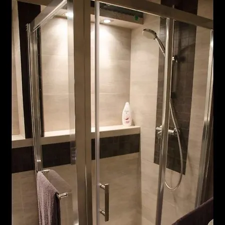 Apartament Bialy Platan *
